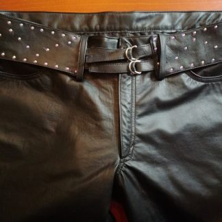 Nahkavyö strasseilla