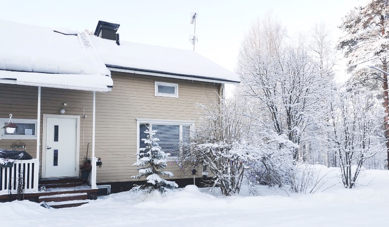 Taikasammakko ompelimo Kuhmo ulkoapäin